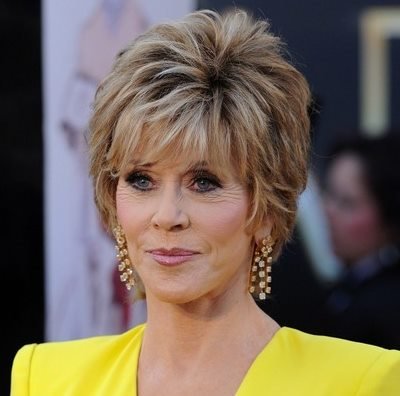 Hairstyles and Haircuts for Older Women to Try in 2023