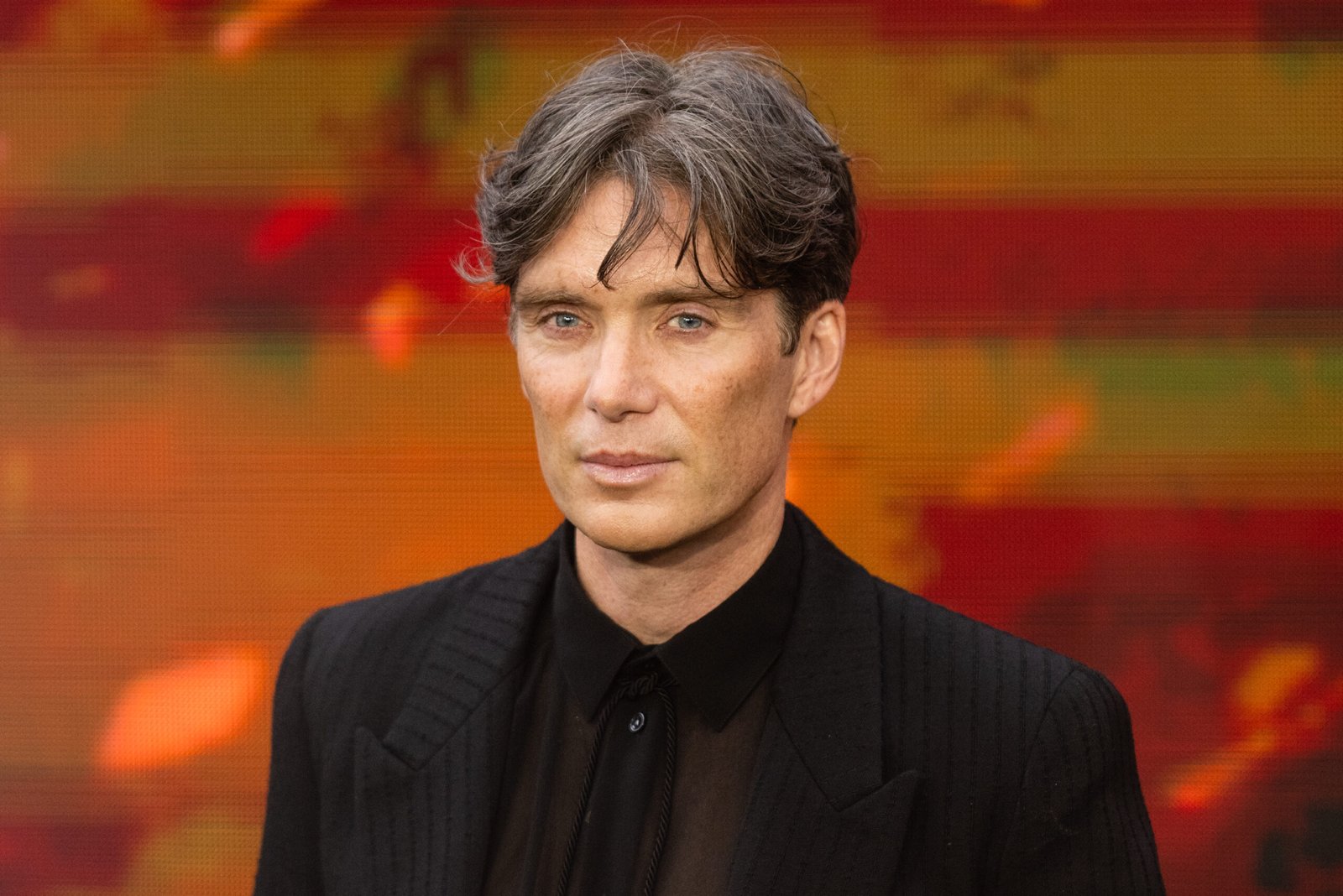 This Tom Ford Bronzer Is The Secret Behind Cillian Murphy’s Chiseled Cheekbones – CR Fashion Book